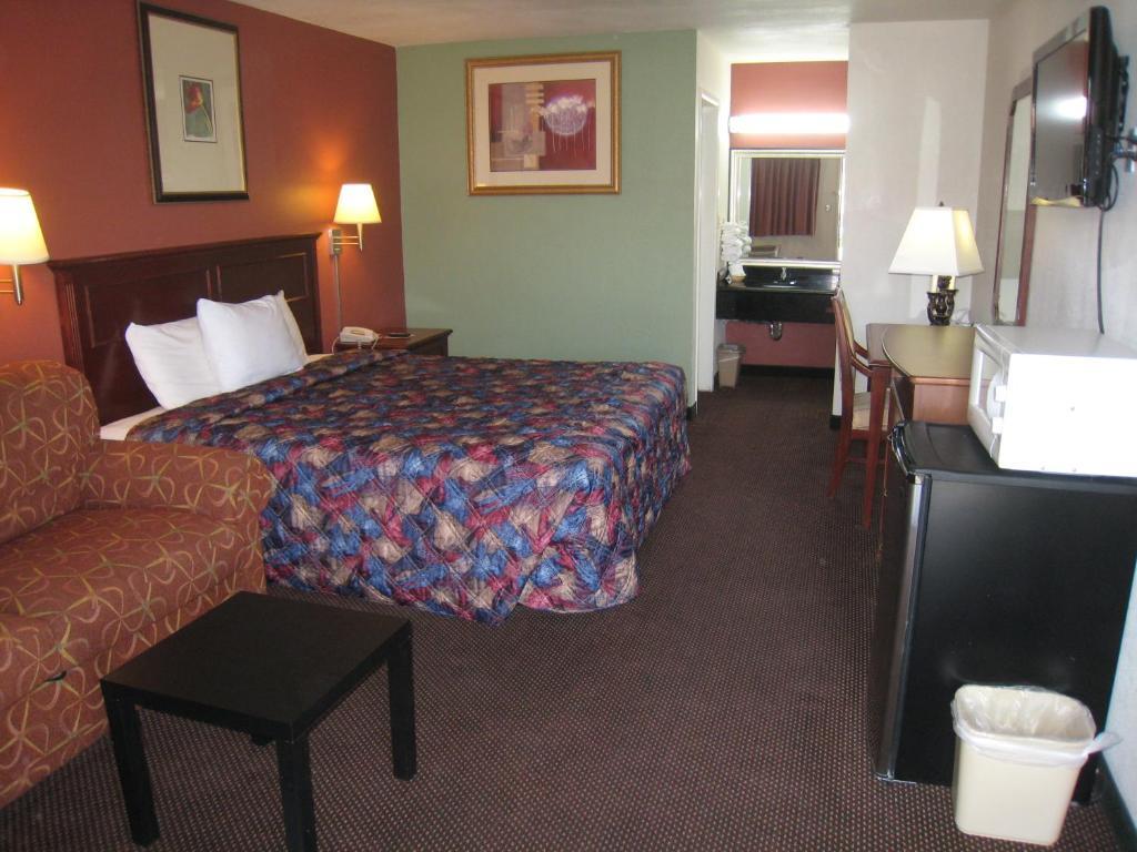 Motel 8 Maricopa Экстерьер фото