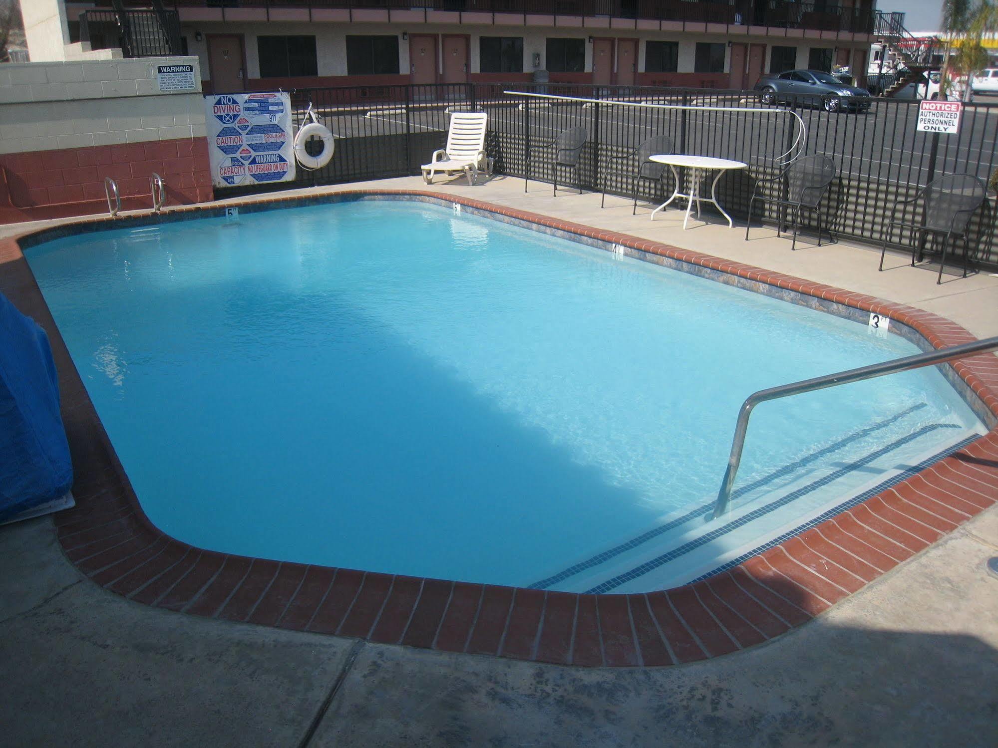 Motel 8 Maricopa Экстерьер фото