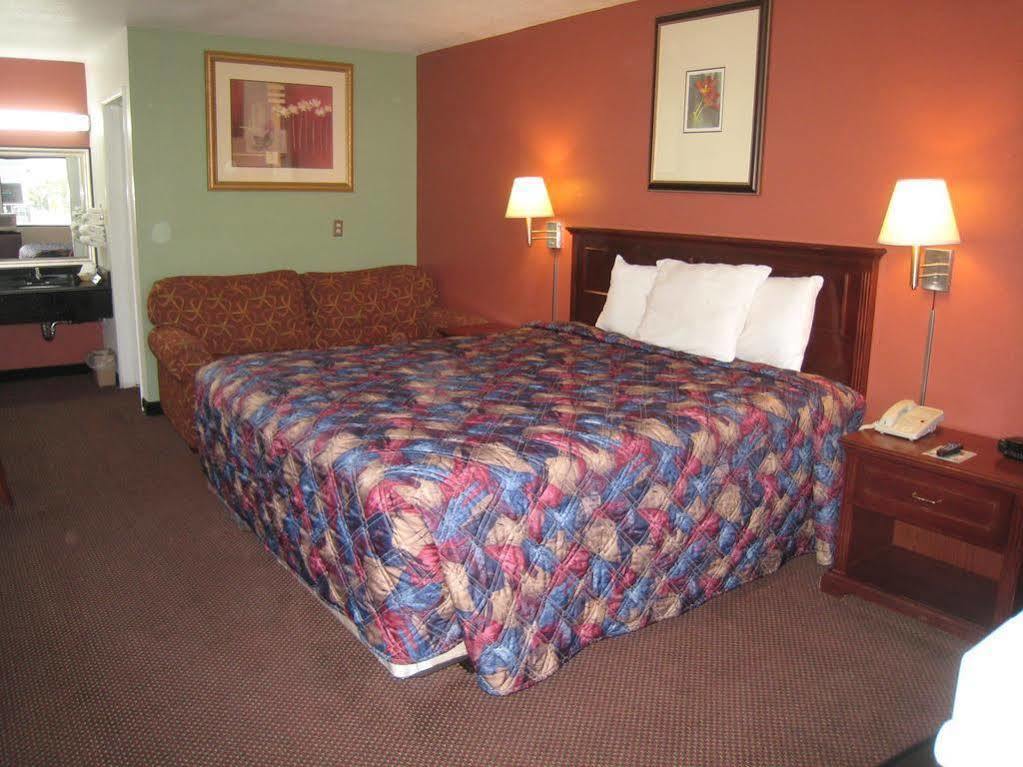 Motel 8 Maricopa Экстерьер фото